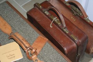 valise Hartmann squaremouth cuir Brocante de la Pointe Minard