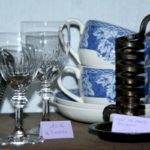 rat de cave et tasses Wedgwood Brocante de la Pointe Minard