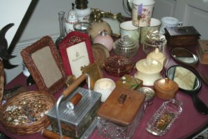 idées de cadeaux à la Brocante de la Pointe Minard, à Plouézec, près de Paimpol