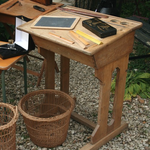 Bureau D'écolier Ancien En Bois Massif - Dimensions 100x65x59cm, Bon état