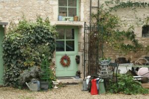 Noël à la Brocante de la Pointe Minard à Chichée près de Chablis